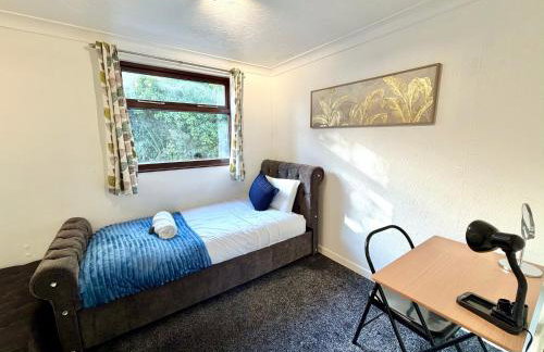 Indoor Heated Pool - Large Family Home - Sleeps 12 - Near Bournemouth Beach - Photo 43