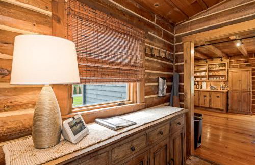 3BR Luxury Log Cabin Near Franklin - Foto 47