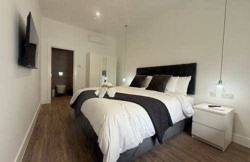 Stylish 3 bed spacious flat - Foto 10