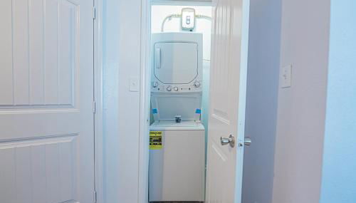 SuperValue Suite #6 @ East End Revitalized - Foto 3