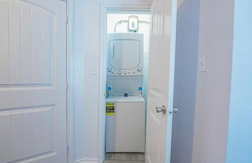 SuperValue Suite #6 @ East End Revitalized - Foto 3