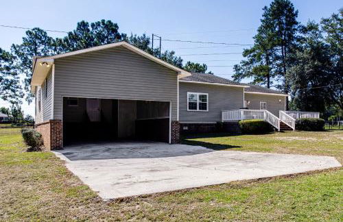 Large Yard and Historic Charm Orangeburg Retreat! - Foto 25