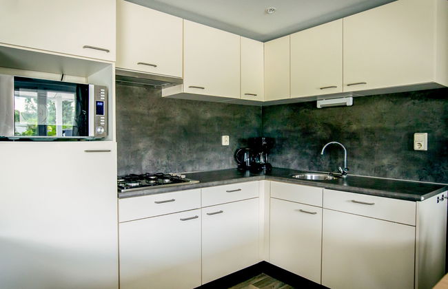 3 bedroom House in Udenhout with swimming pool and garden - Photo 6