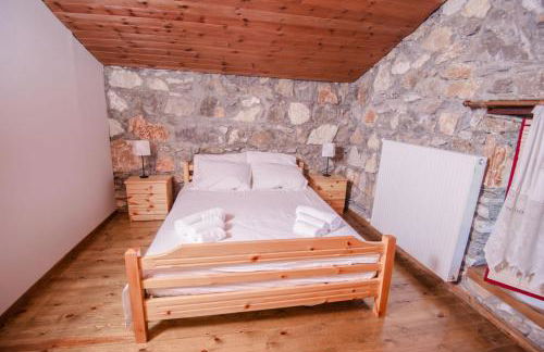 Stonehouse 2 Bedroom Chalet on Olympus Amazing View - Photo 30