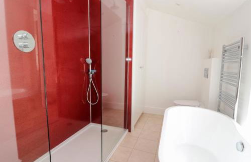 The Old Tywyn Post Office - Photo 20