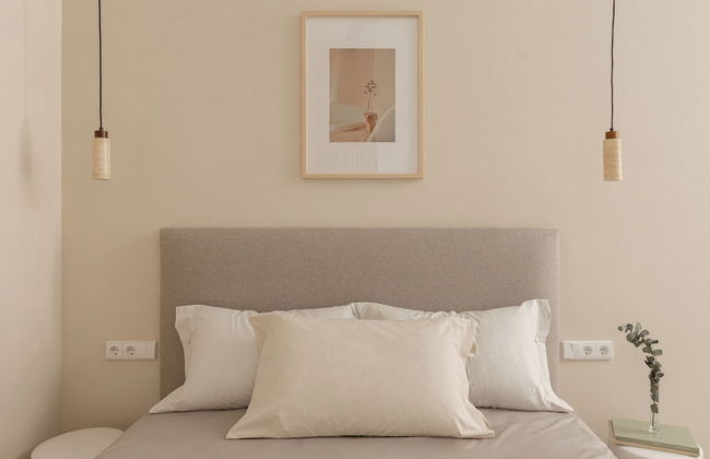 MH Apartments Central Valencia - Photo 13