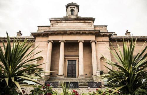 Central Knutsford - Photo 17