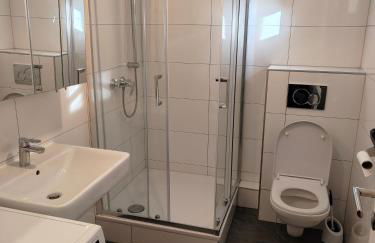 Mobilierte Monteuerswohnungen mit 5 Betten Stuttgart, Böblingen, Reutlingen, Waldenbuch - HeimbachOG - Foto 2