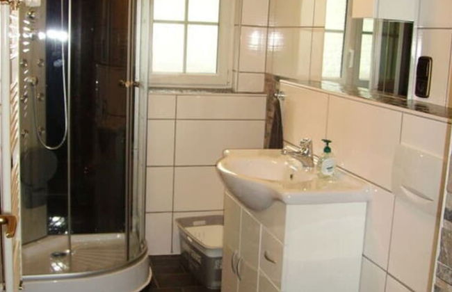 Haus Hiller Comfortable Holiday Residence - Photo 12