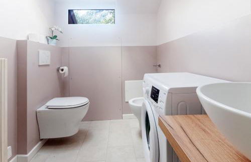 The Lake Suite Fiumelatte - Lake front apartment - Foto 36