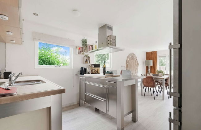 Idyllic Holiday Home in Ooltgensplaat With Private Terrace - Photo 12