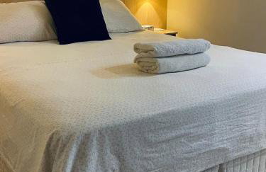 Apto espaçoso, moderno e confortável há 10 min do Moto GP e 7 min do Shooping Flamboyant - Foto 2