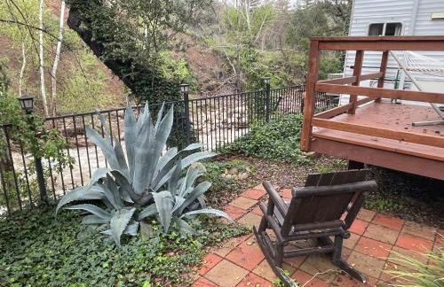 Vintage RV Creekside Nature Retreat near Ojai next to Swim Holes Hike - Foto 3