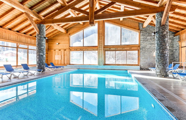 2 bedroom Apartment in Saint-Chaffrey with swimming pool and terrace - Photo 8