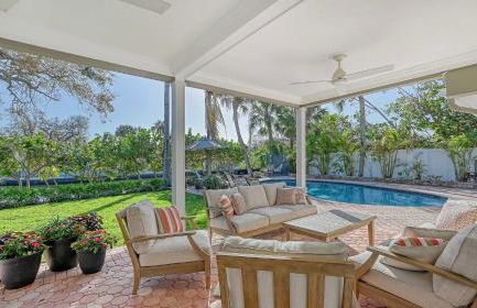 Blue Lagoon Hideaway 3BR Coastal Chic Retreat - Foto 25