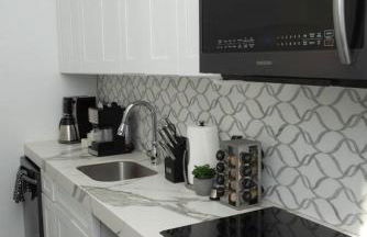 4 BR - Sleeps 8! Best location next to Bourbon Street! - Foto 16