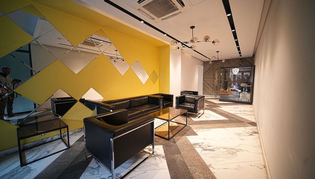 Modern 1-bedroom apartment by Sweet Home - Foto 3, Recepción