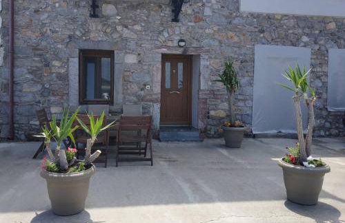 Seafront two-storey house in Kardamyla - Foto 55