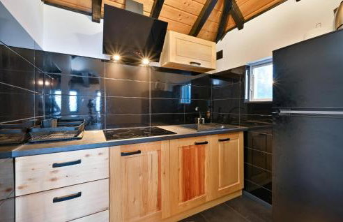 Lovely Home In Kunovec Breg With Sauna - Photo 6