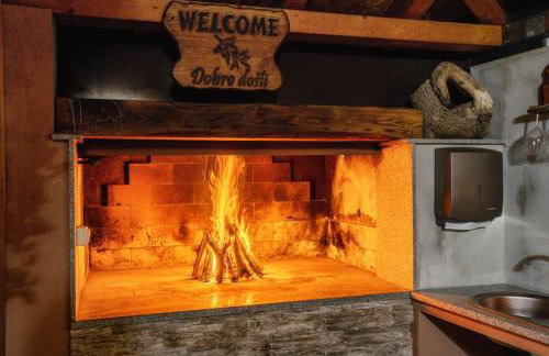 Villa Viktoria with private swimming pool - Photo 14