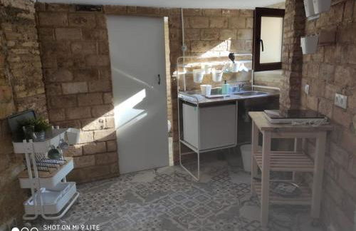 Cozy apartamento en Ruzafa para 2-3 personas con aire acondicionado y salida directa a terraza - Photo 13