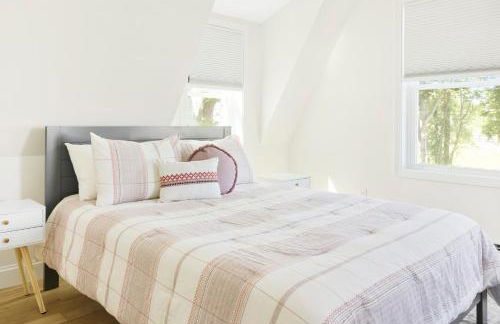 Spacious 4BR Beach Retreat, Steps to Pine Point - Foto 23