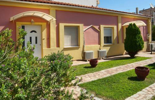 Villa Elli 1 Beach front with garden - Photo 13