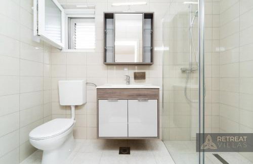 Villa Eleona with private pool and garden - Photo 22