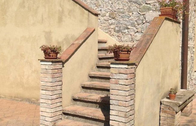 Apartment With one Bedroom, Kitchen, Bathroom Garden and Shared Pool - Foto 13