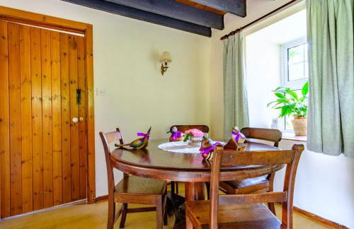 Lakeside Cottage - Photo 5