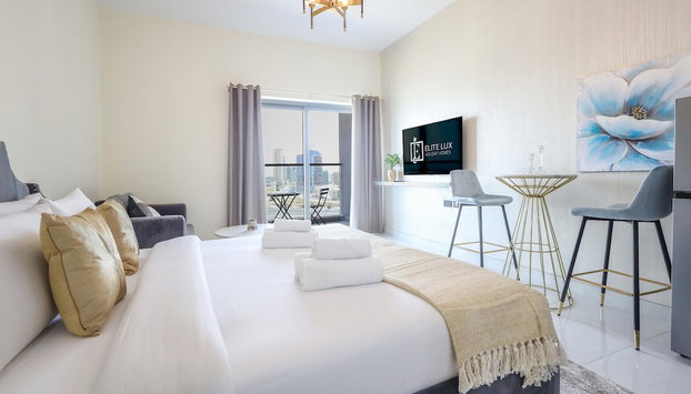Elite LUX Holiday Homes - Sleek Urban Studio in Liwan Dubai - Foto 5, Habitación