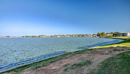 Lake Conroe Waterfront Home Patio and Shared Pool! - Foto 3