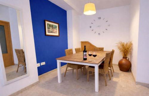 Apto T Patio Sevillano - Garaje privado con carga eléctrica - Photo 10