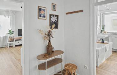 MEGHA Living - 2 Zimmer Appartments mit Küche - Zentral - Foto 50