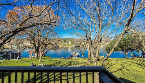 Pet Friendly Retreat on Lake Lbj! - Photo 3