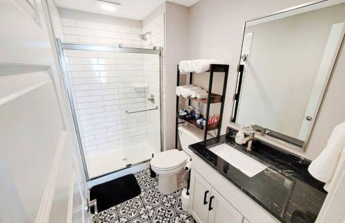 Magazine-Featured Mansion, Golf Green, Casino, etc - Foto 62