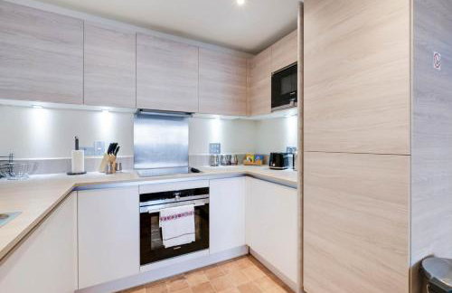 Alder House Serviced Apartment Maidenhead by 360stays - Foto 12