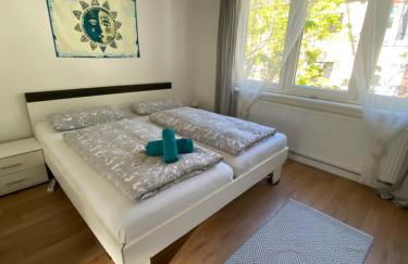 "GREENSUN-HOMES" Messe, Flughafen und Zentrums nah, Ruhig, Modern, schnelles WLAN, Balkon und Küche, freies Parken, 4 Schlafplätze möglich - Photo 19