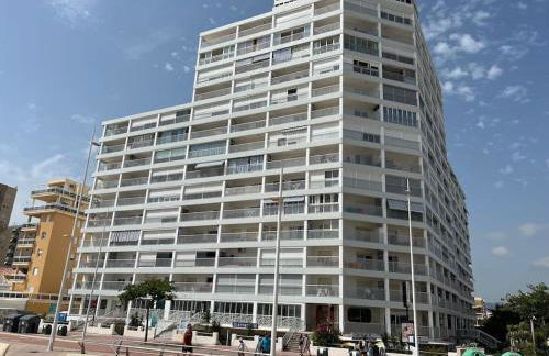 Apartamento 1ª Línea de Playa - Con Piscina y Parking - Photo 3