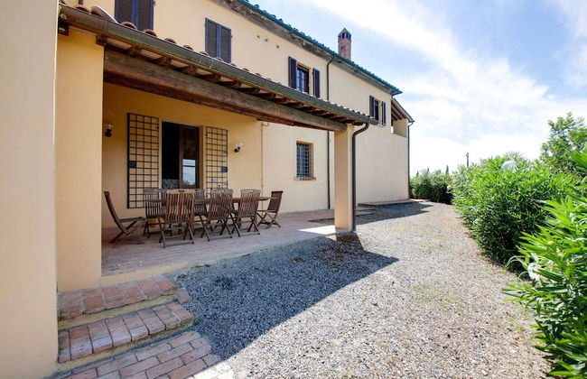 Belvilla by OYO Lavish Farmhouse With Fireplace - Foto 29