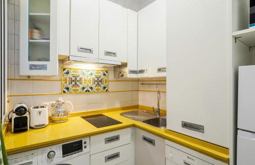 Bonito y muy fresco apartamento con patio privado - Photo 22