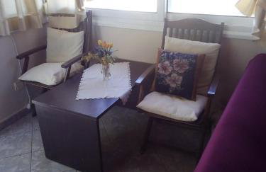 Georgia's - Photo 11