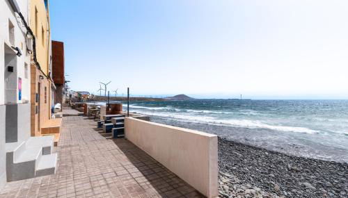 Home2Book Stunning BeachFront Apt, Pozo Izquierdo - Foto 5