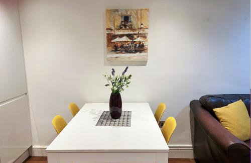 Lovely 2 Bedroom Garden Flat in London - Foto 3