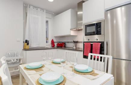 Viana Vivienda Turística moderna y reformada con WiFi - Foto 9