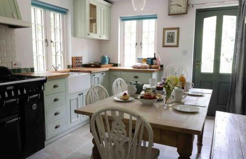 The Cottage, Marlow - Photo 43