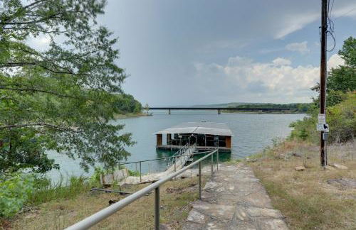 Bring Your Boat! Greers Ferry Lake Home with Slip - Foto 24