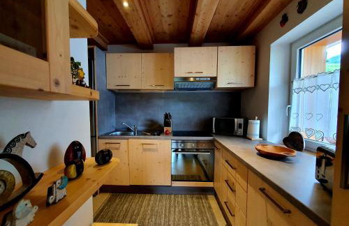 Casa Sandra Moena by Go new Location - Photo 4