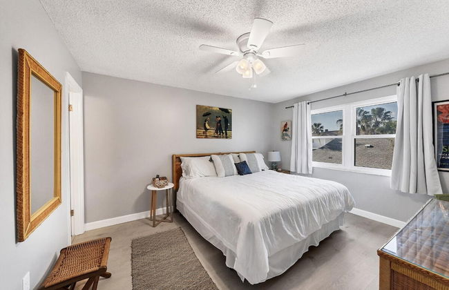 Beach Bliss 2BR Tropical Retreat Heated Pool - Foto 13