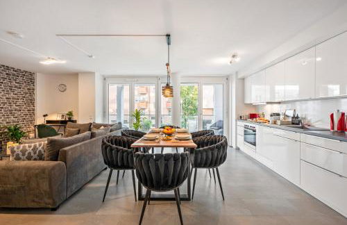 LIVINGLike-Apartment - Central & Spacious with Balkony & Garage, Coffee - 103m2 - Foto 12